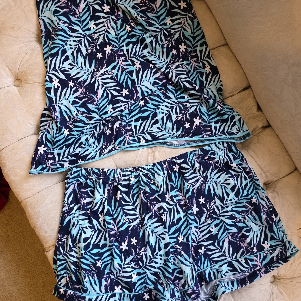 🛍 Leaf Print Pajama Set